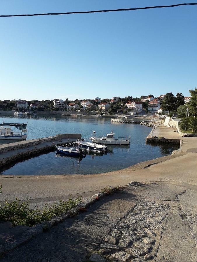 Apartmani Bambi Lun  Eksteriør bilde